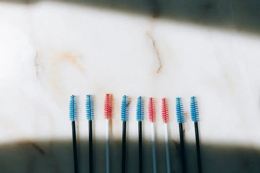 10 Tips for Choosing the Perfect Eyelash Tweezers for Your Kit