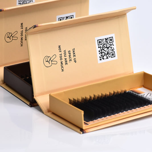 BLACK VOLUME LASH TRAYS