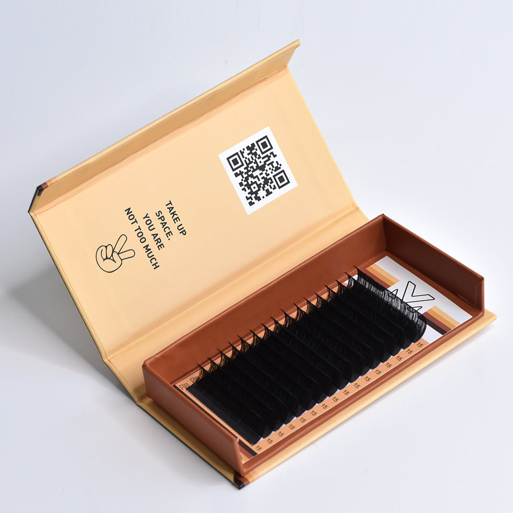 BLACK VOLUME LASH TRAYS